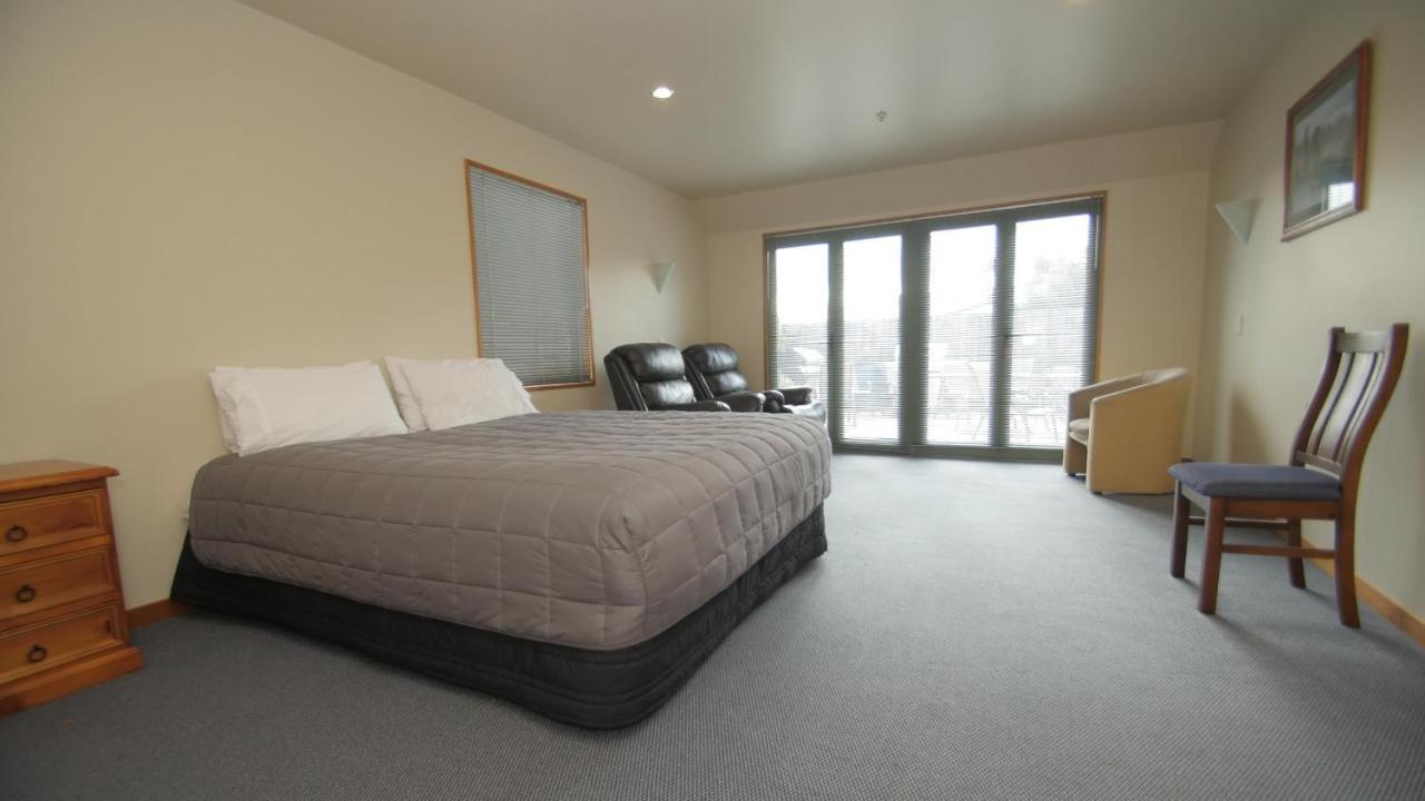 Asure Christchurch Classic Motel & Apartments Экстерьер фото
