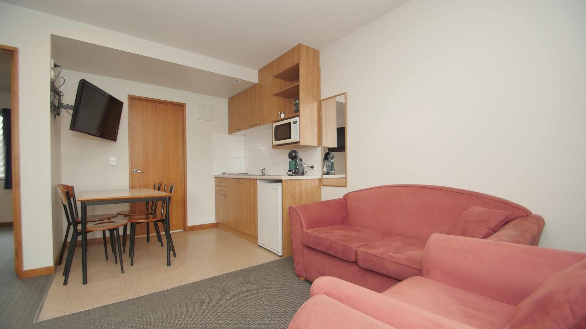 Asure Christchurch Classic Motel & Apartments Экстерьер фото