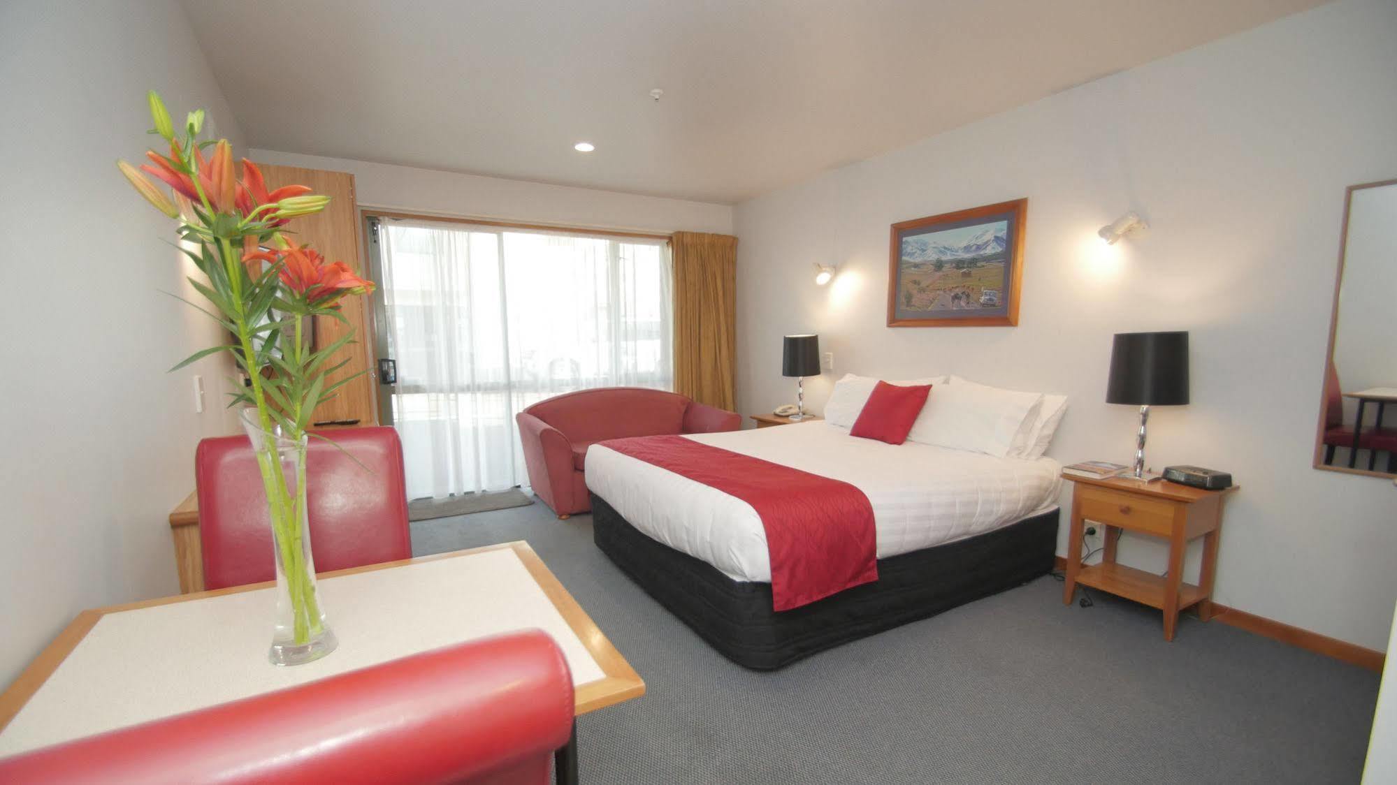 Asure Christchurch Classic Motel & Apartments Экстерьер фото