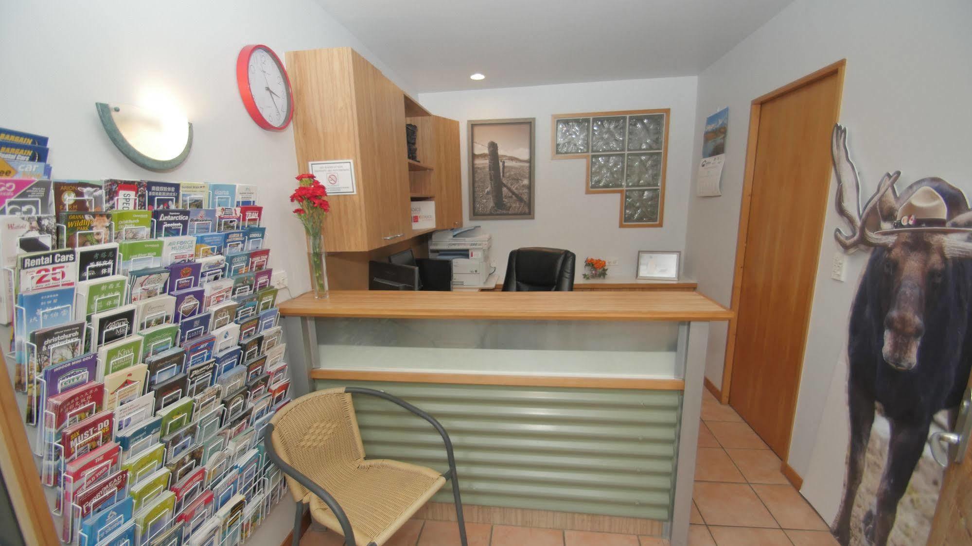 Asure Christchurch Classic Motel & Apartments Экстерьер фото